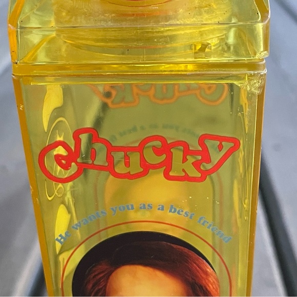 Universal City Studios 2023 Chucky 16 OZ Milk Cartoon Water Bottle - Picture 4 of 16
